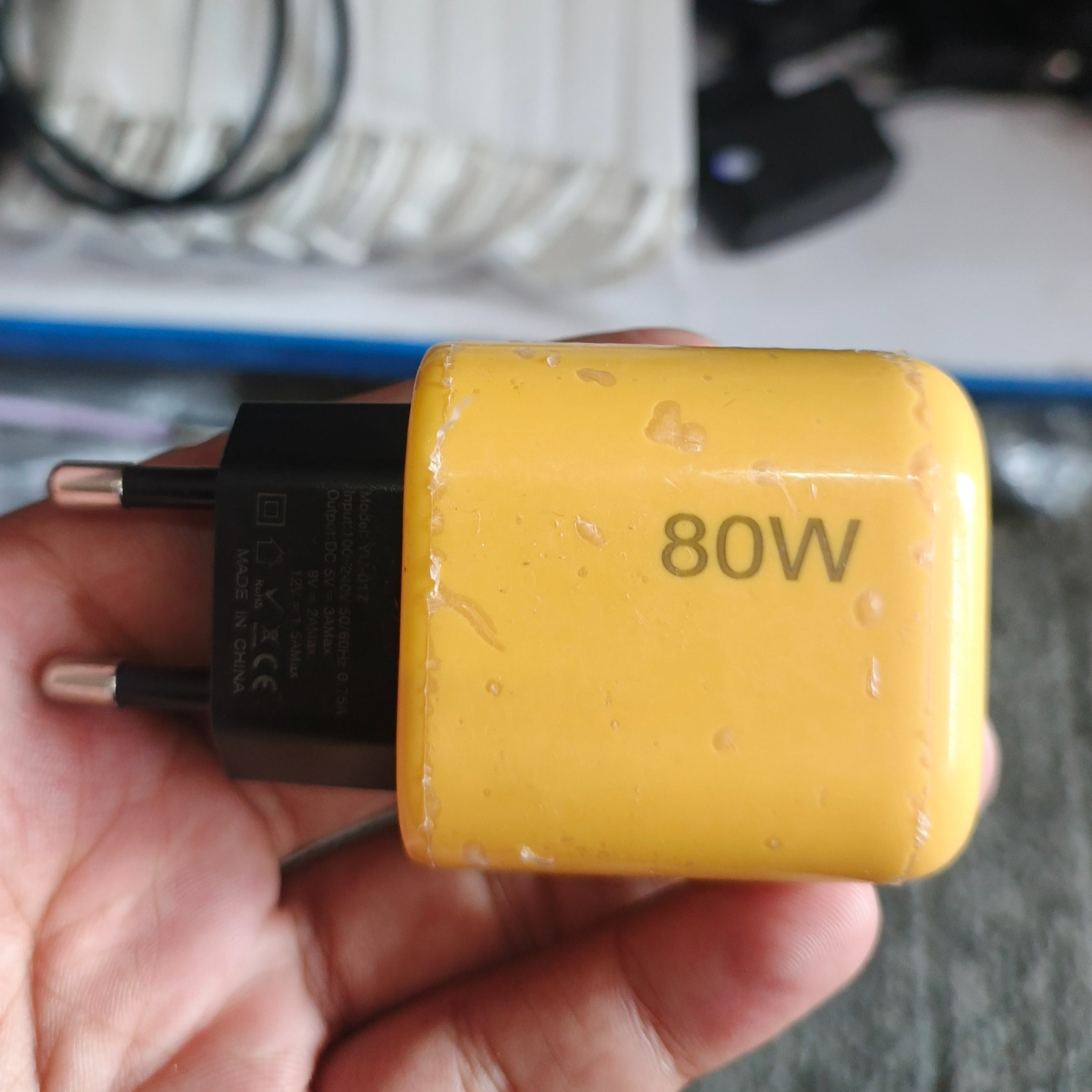 Yellow 80w Adopter