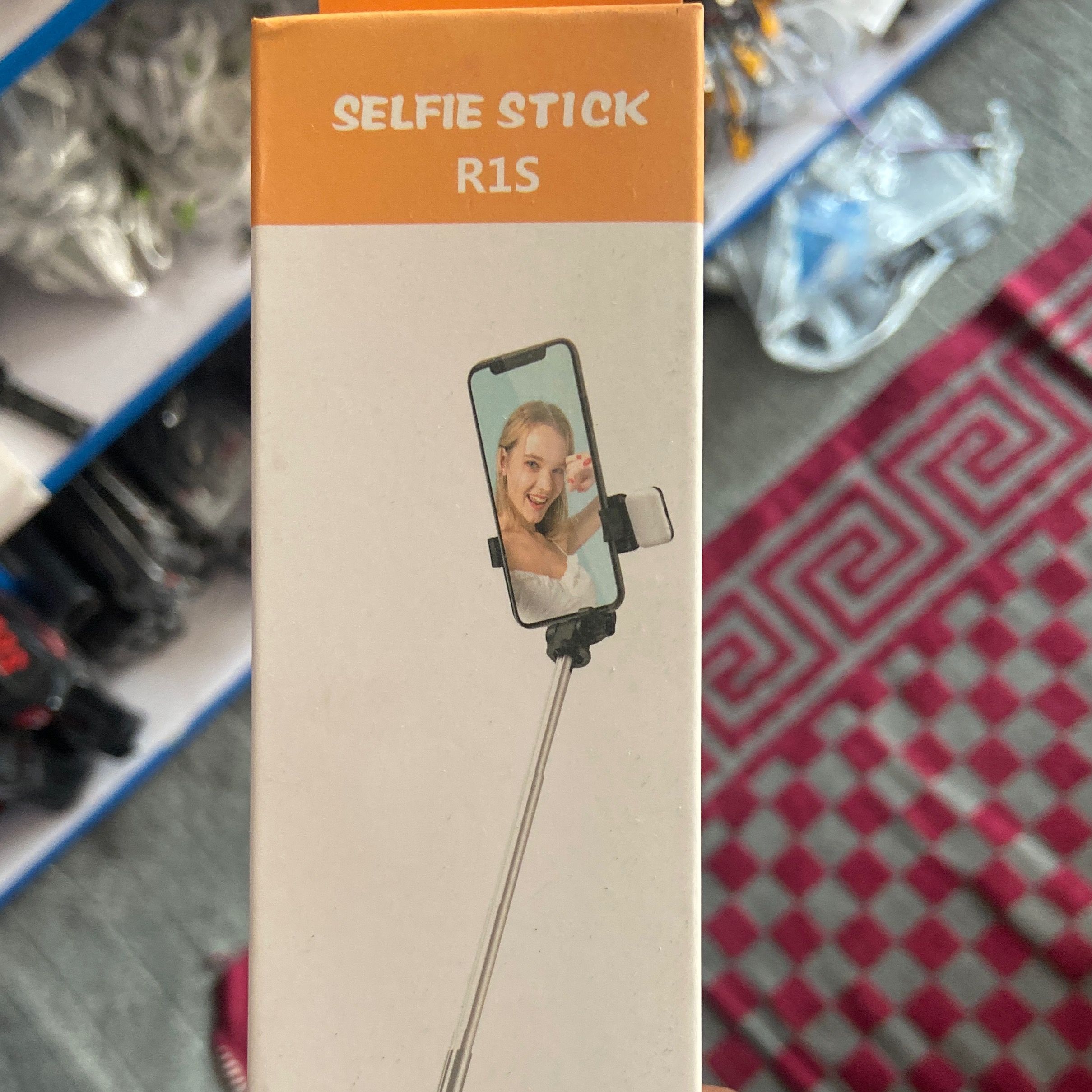 R1 Selfi Stick